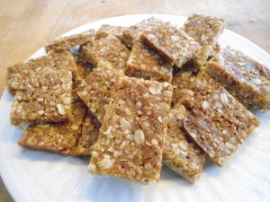 Easy Homemade Granola Bars with Whole Oats